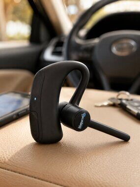 BlueParrott M500-XT Bluetooth Noise Cancelling Headset For Drivers New In Box